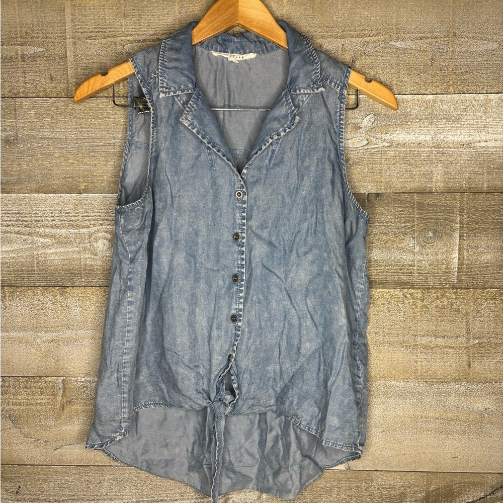 Jane and Delancey Blue Sleeveless Button Down denim tie front Tank